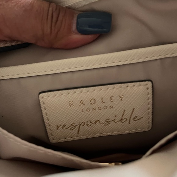 NWOT Radley London “responsible” floral nylon crossbody bag - Picture 7 of 16